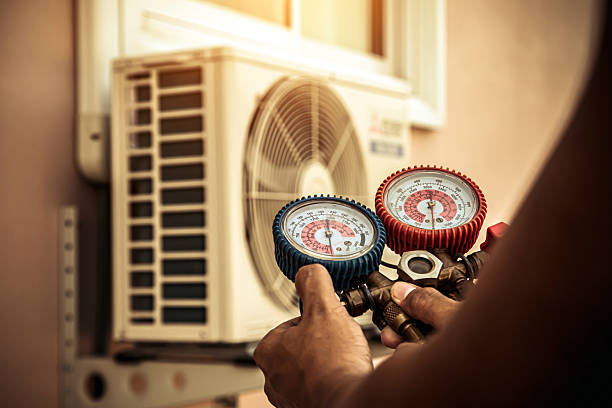 Professional Hvac technician working in Garnet Valley, PA